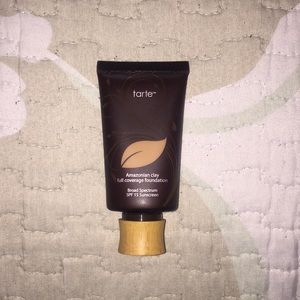 TARTE Foundation - Tan Honey